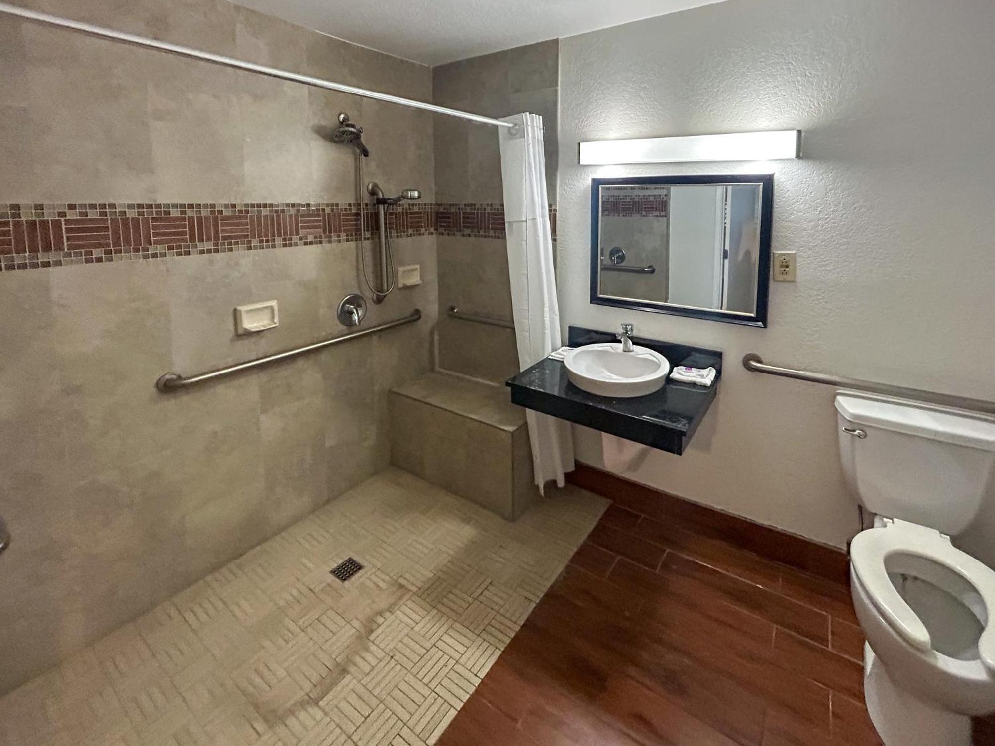 Hotel 6-ontario, Ca - Convention Center - Airport