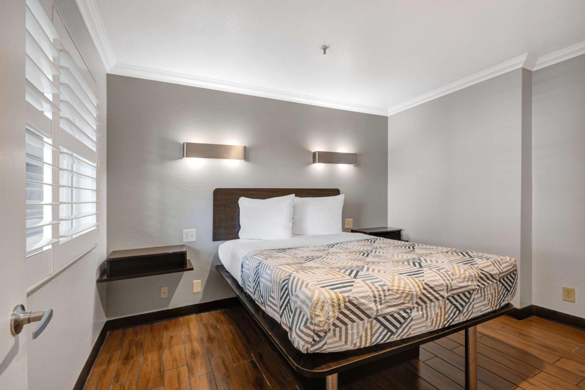 Hotel 6-ontario, Ca - Convention Center - Airport Ontario