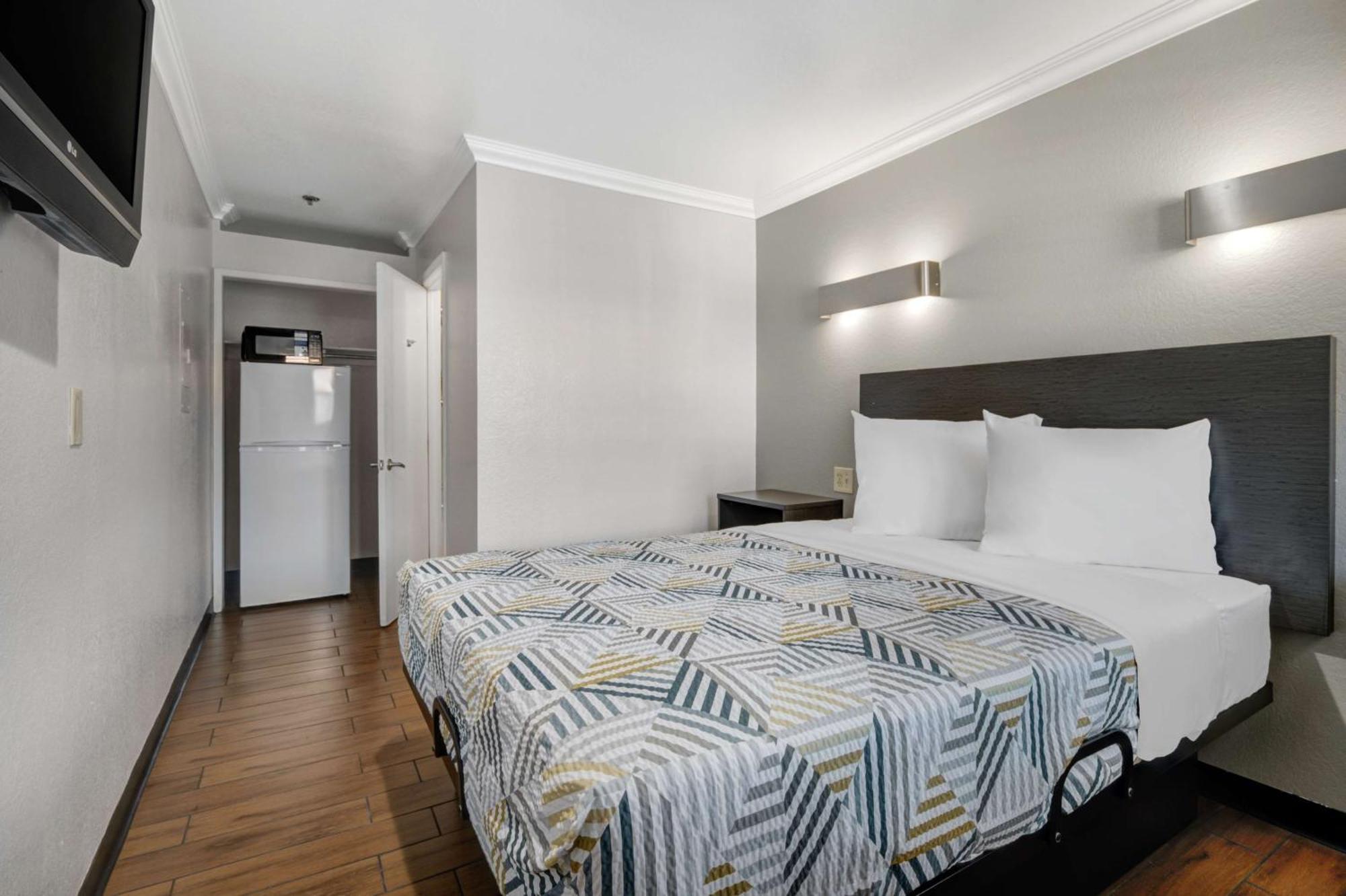 6-ontario, Ca - Convention Center - Airport 3* Ontario