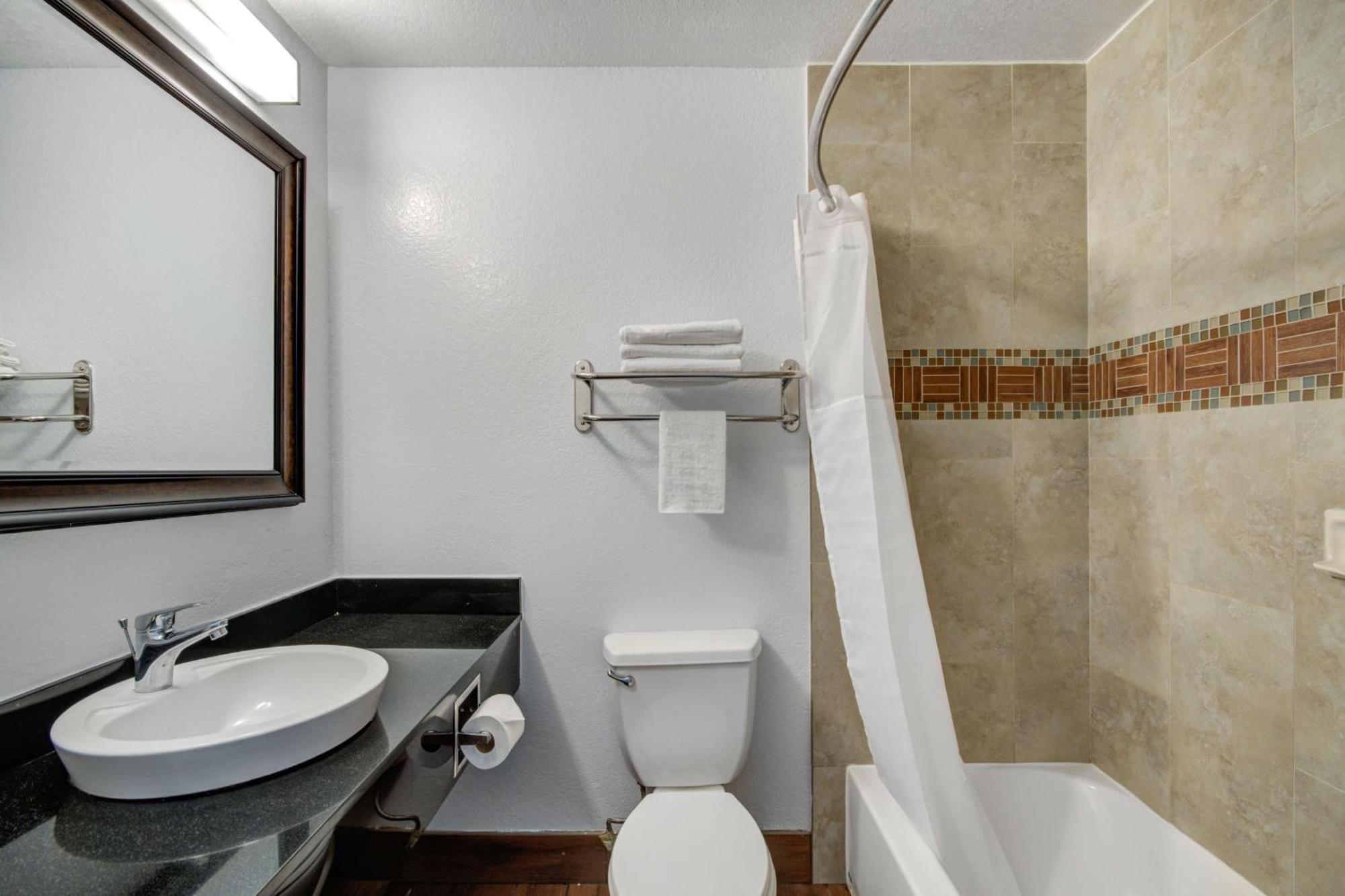 6-ontario, Ca - Convention Center - Airport Hotel Ontario