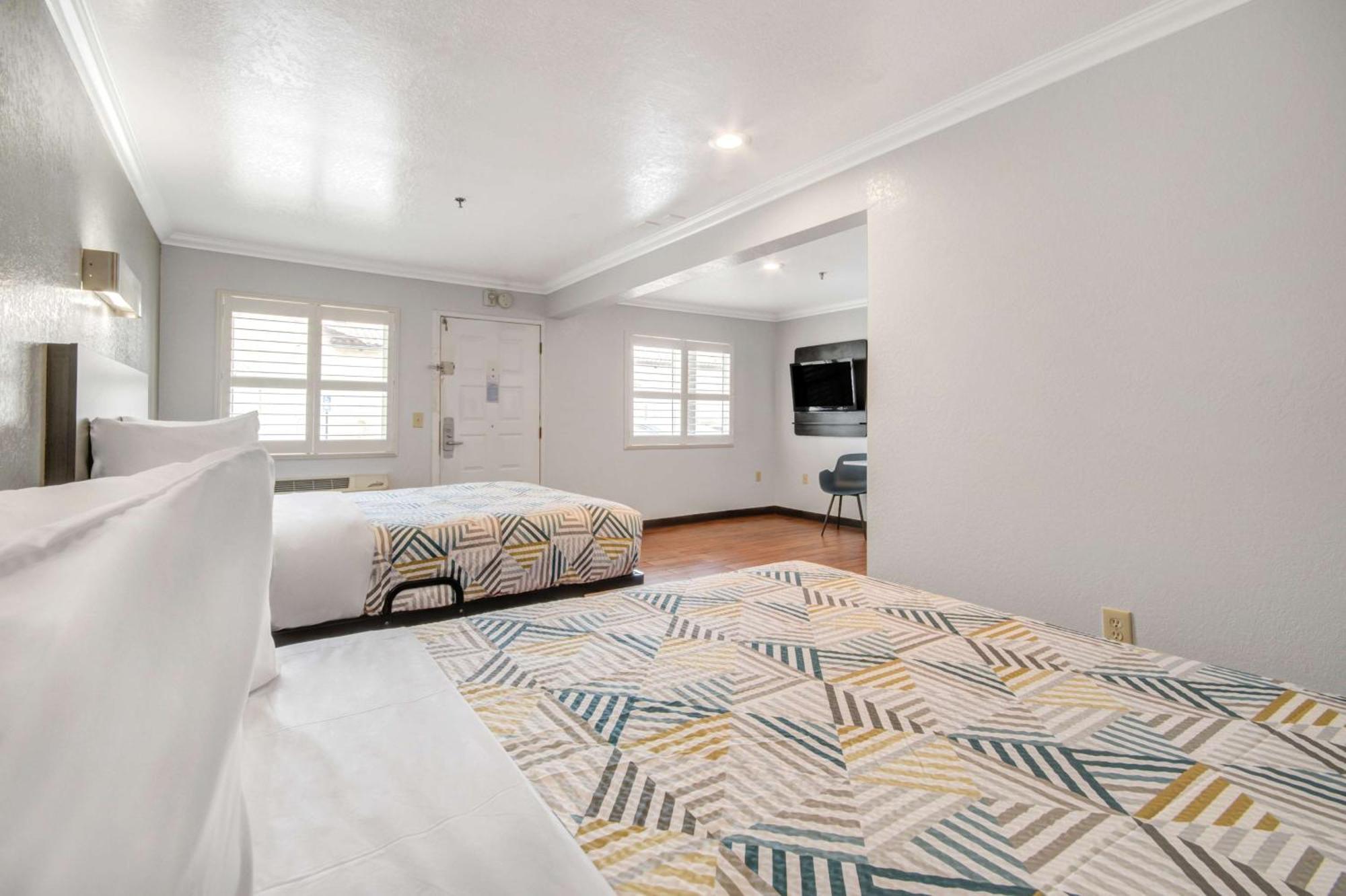 Hotel 6-ontario, Ca - Convention Center - Airport